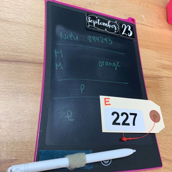 Nike Michigan Tigers Soccer Jersey Mens M Medium Orange Dri Fit Lightweight Tee - Picture 10 of 11